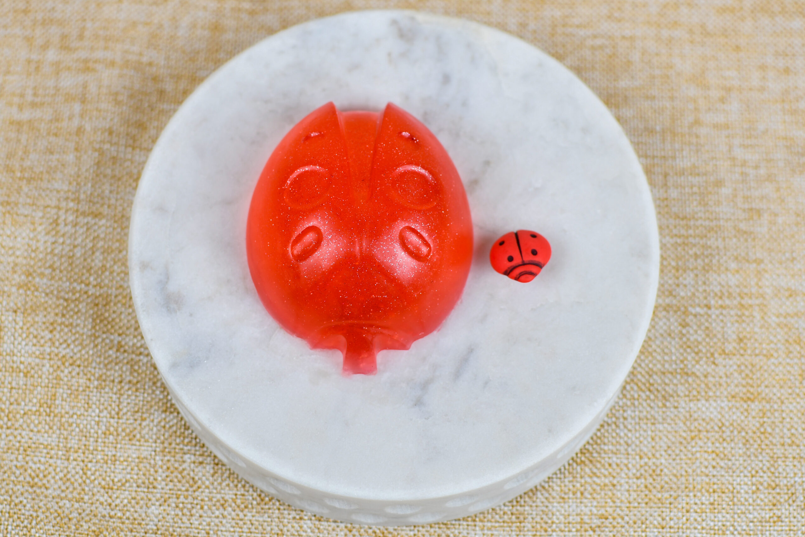 Sparkles by Mia - Photo of kids soap that looks like a ladybug